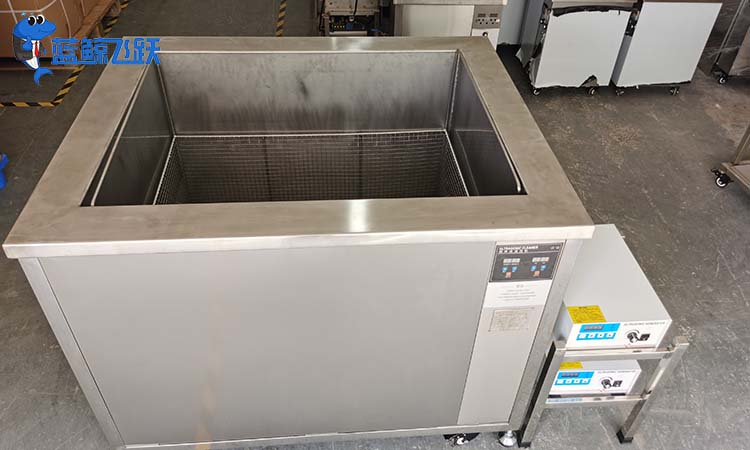 怎么选购超声波清洗器？