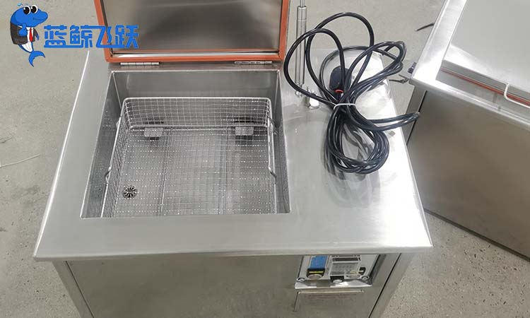 草莓视频污污污污价格分析：品牌、型号、规格、配置、使用寿命和购买途径的影响因素