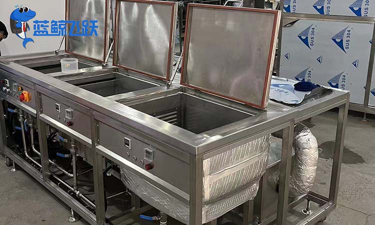草莓视频污污污污在化妆品设备清洁中的应用