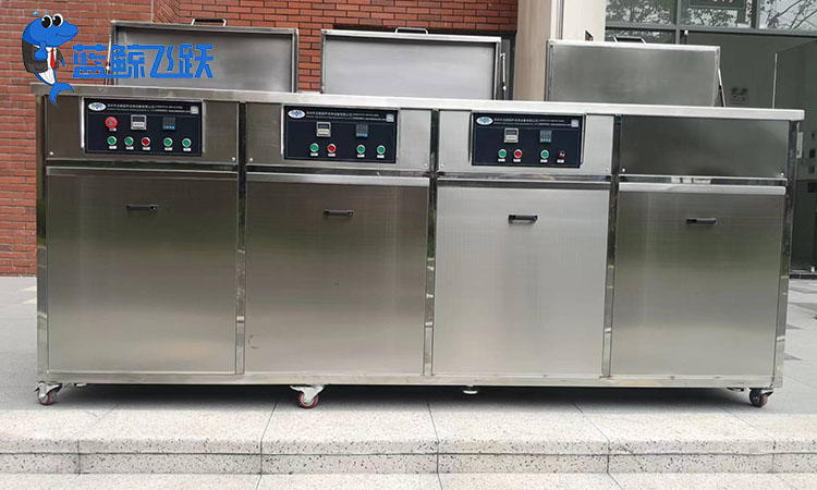 草莓视频污污污污：高效清洗工业管道和容器的利器
