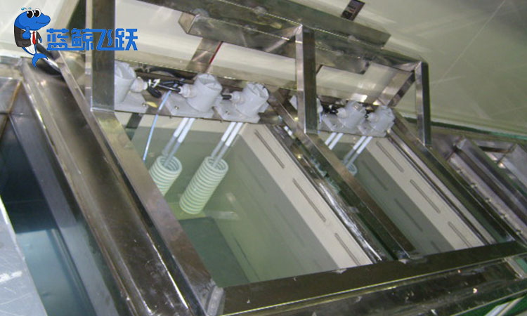 草莓视频污污污污：清洁金属地板和铺装材料的理想选择