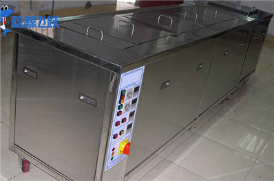 如何清洗橡胶模具？有哪些清洗方法？